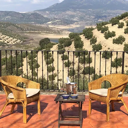 Cortijo Rocas Altas * Iznájar