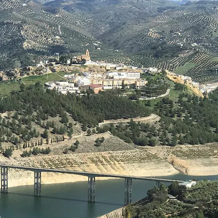 Cortijo Rocas Altas * Iznájar