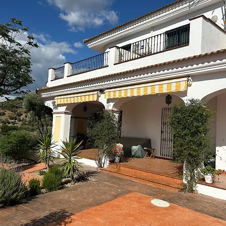 Cortijo Rocas Altas *